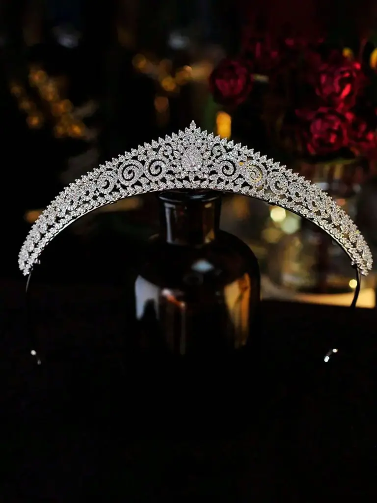 Tiara Luxury